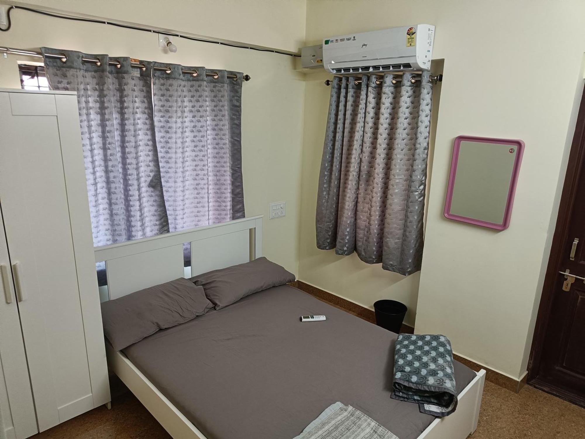 Sri Vidya Palace Apartment *